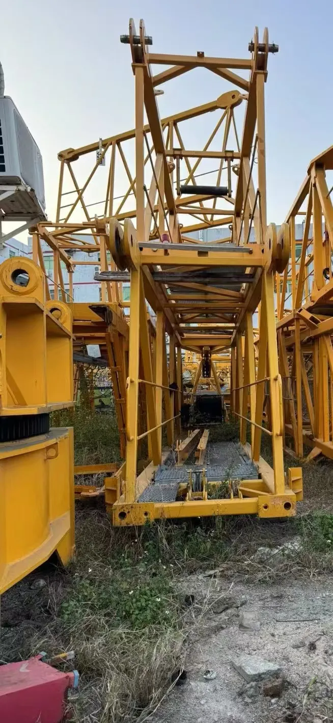 Infrastructure Projects Affordable T7527-16 Tower Crane to Serve a Wide Range of Construction Needs