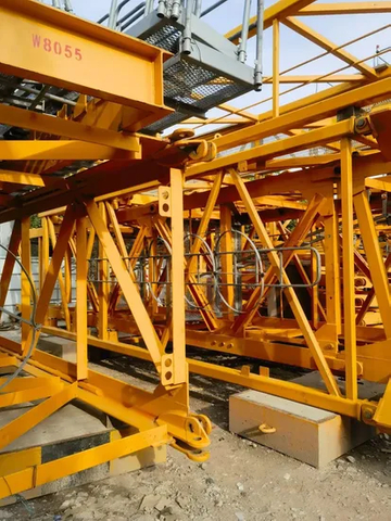 Tower Crane Machinery Zoomlion 7015-10e with 150 Ton-Meters Max Lifting Moment