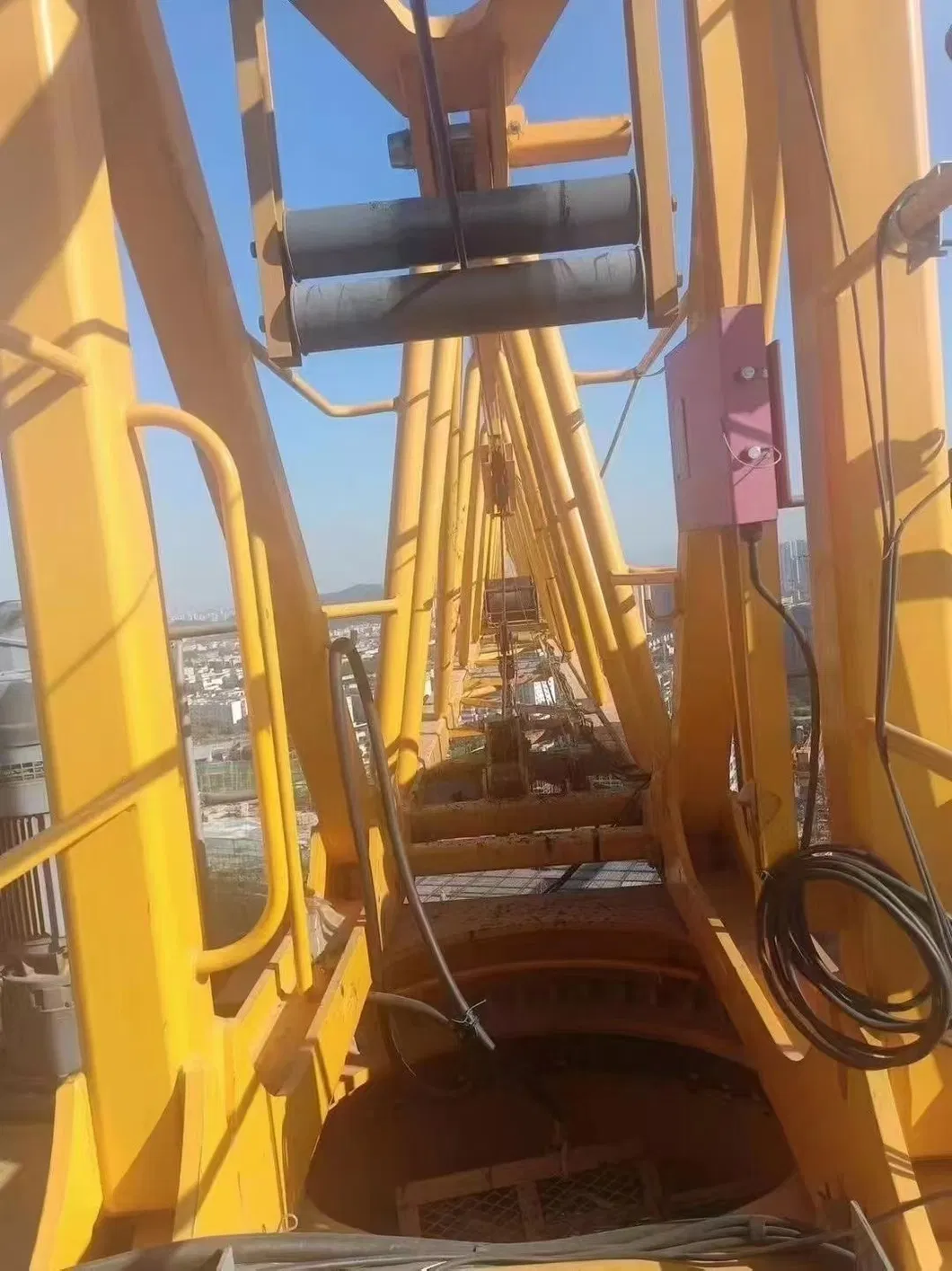 Powerful Performance Zoomlion 7025-12 Trusted Used Crane Chinese Supplier