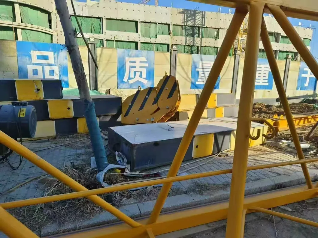 Electric Drive System Second-Hand Tower Crane Zoomlion R335-20 with Low Energy Consumption