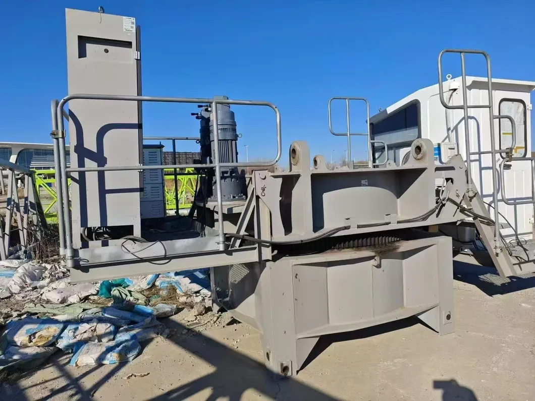 Tower Crane Equipment Zoomlion 7027-16 with 16 Tons Exceptional Lifting Capacity