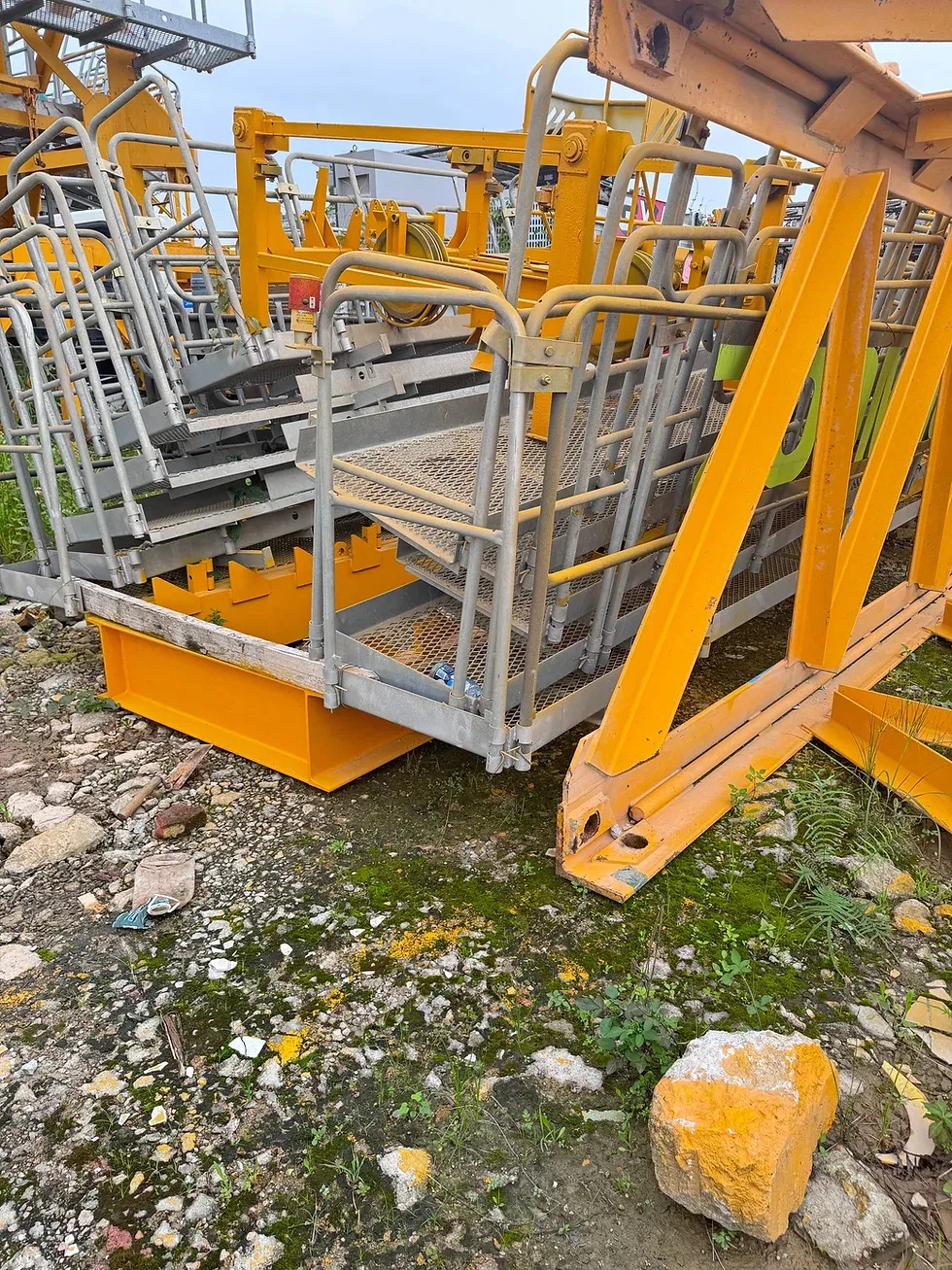 Tower Crane Machinery Zoomlion 7015-10e with 150 Ton-Meters Max Lifting Moment