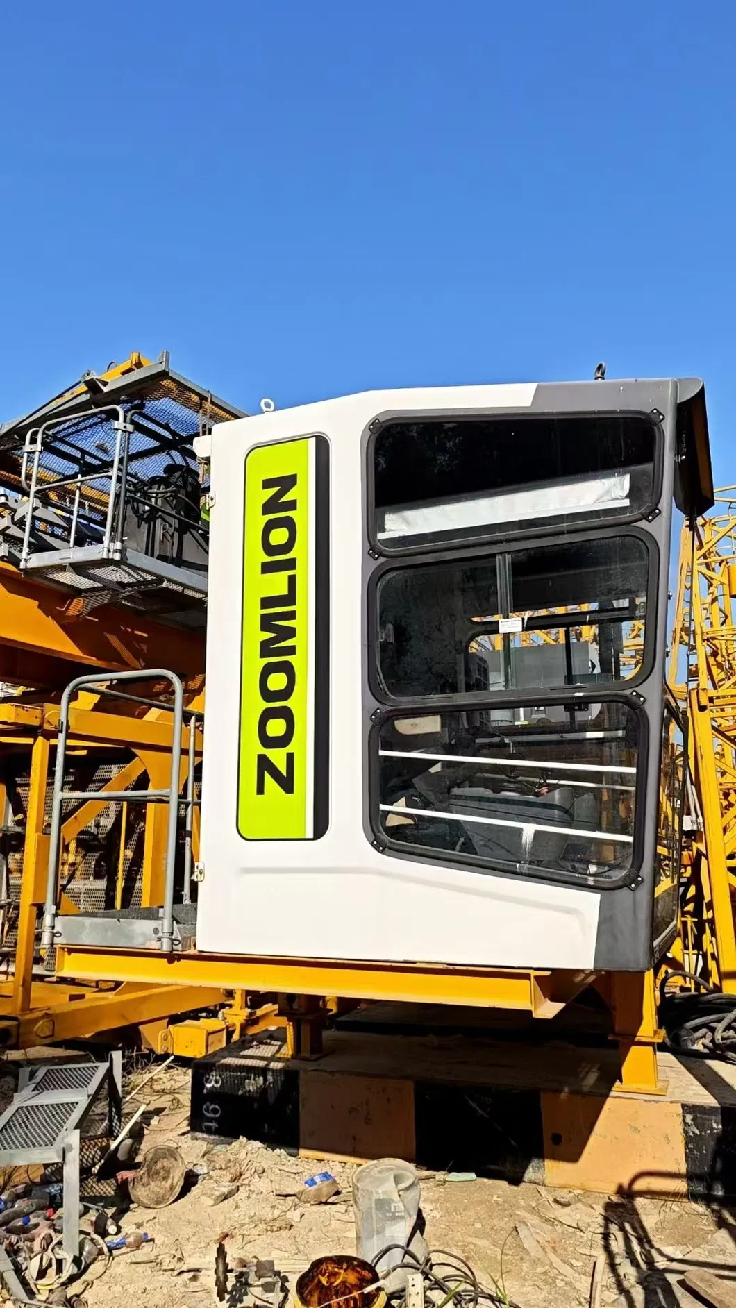 Chinese Refurbished Tower Cranes Zoomlion 7025-12e with Advanced Control System