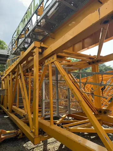 Pre-Owned 80m Reach Zoomlion W450-25u Crane Suitable for Various Construction Projects