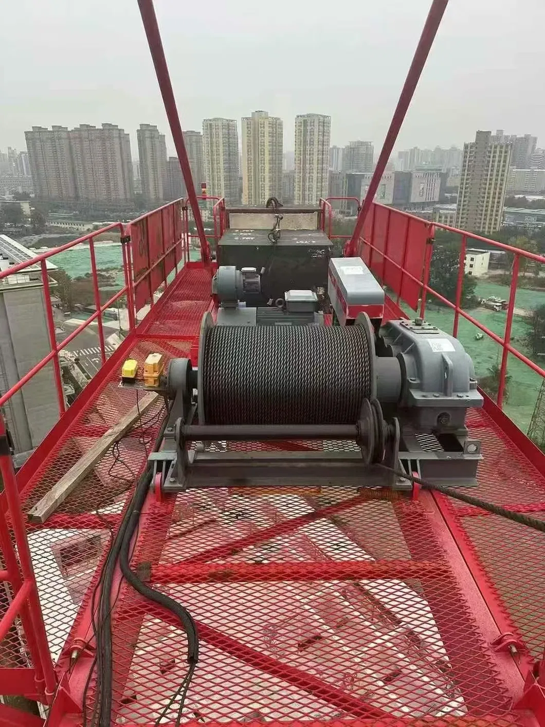 Second Used 6515-8 China Brand Quality 100m Height Tower Crane for Building Projects