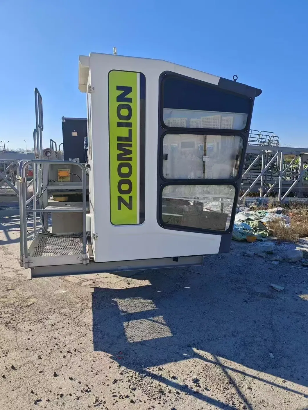 Tower Crane Equipment Zoomlion 7027-16 with 16 Tons Exceptional Lifting Capacity