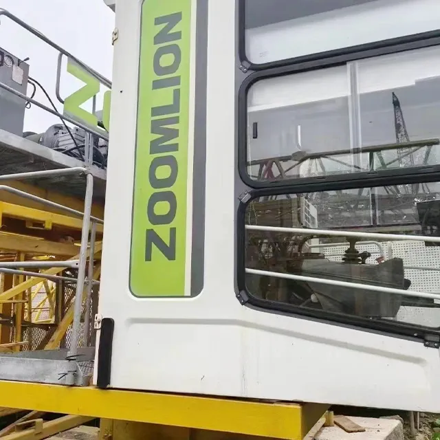 Urban Infrastructure Projects Pre-Owned Zoomlion 5610-6 Lifting Crane Precise Operation