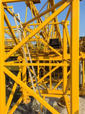 Durable and Long-Lasting Zoomlion W350 Precise Efficiency Mobile Tower Crane