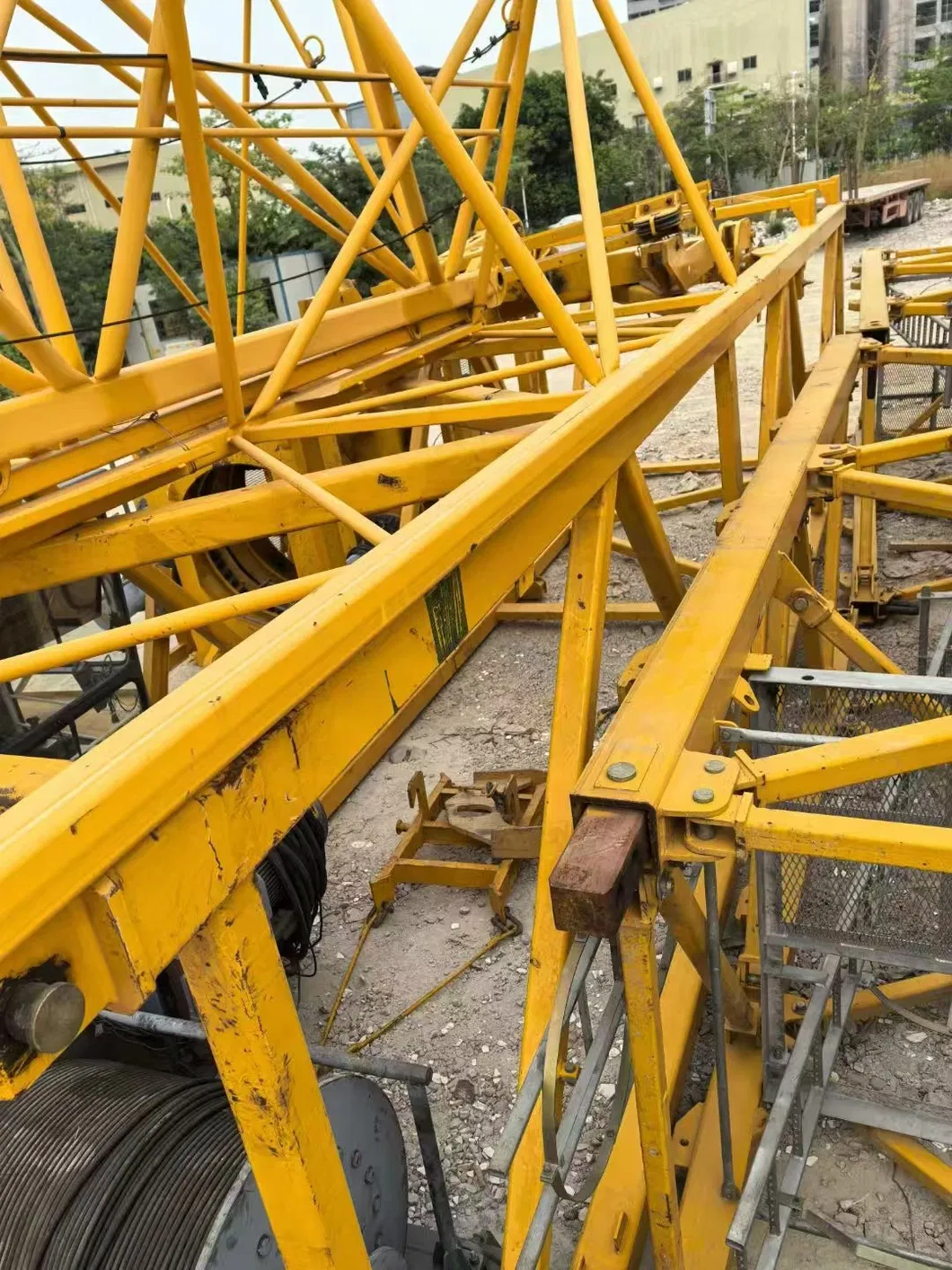 Versatile and Adaptable Zoomlion W350-7535 Tower Crane Lifting Machinery for Mining