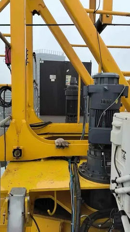 High Capacity and Reach Tower Crane Manipulator Hoisting Zoomlion W7020-12 Cost-Effective